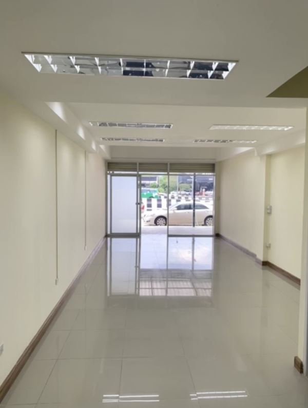 ขาย/เช่า ด่วน อาคารพาณิชย์ 4 ชั้นครึ่ง - วงเวียนราชพฤกษ์ สภาพสวยงาม ตกแต่งเรียบร้อย ทําเลทอง พร้อมใช้งาน